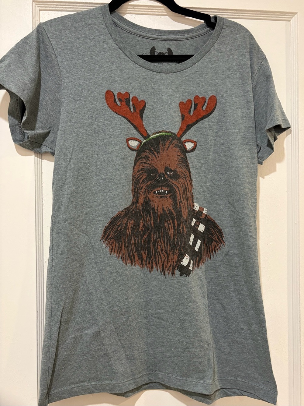 Women’s Grey Graphic Tee with Festive Chewbacca Print